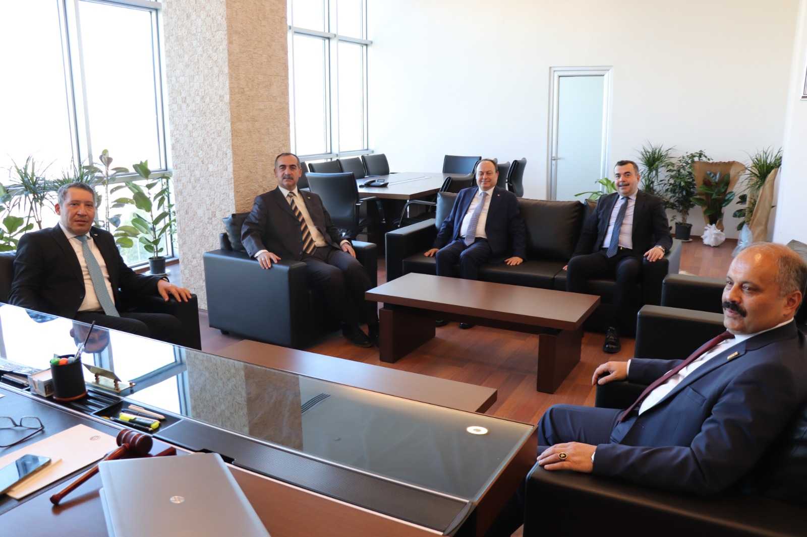  DİTSO AFYONKARAHİSAR TİCARETVE SANAYİ  ODASINI  ZİYARET  ETTİ